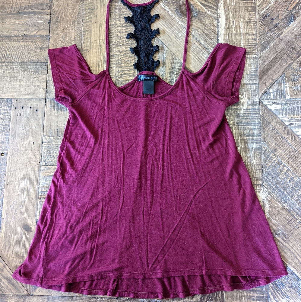 Maroon Skeleton Spine Top 🖤